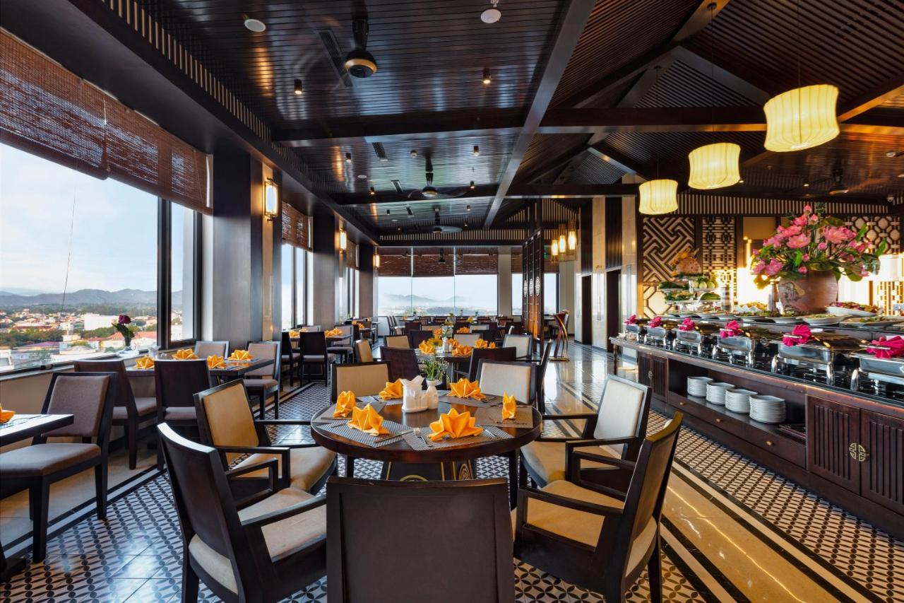 Club Executive Suite