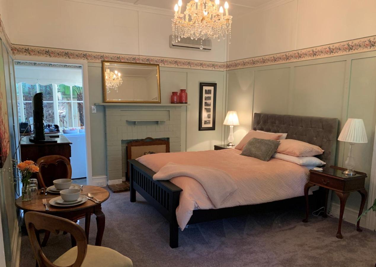 Deluxe Queen Suite