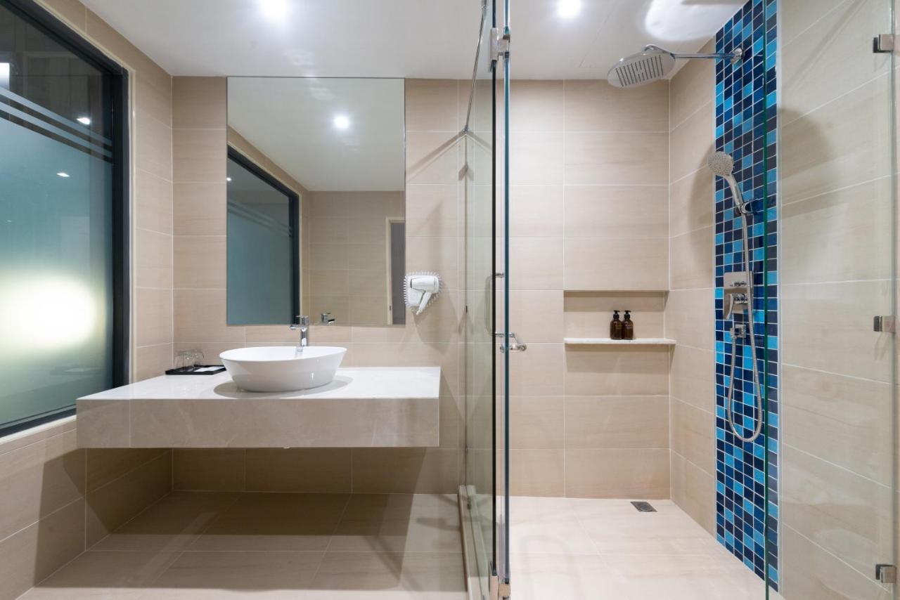 Deluxe Double or Twin Room with Garden View