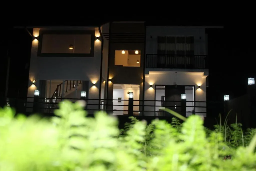 Ivy Bungalow-1