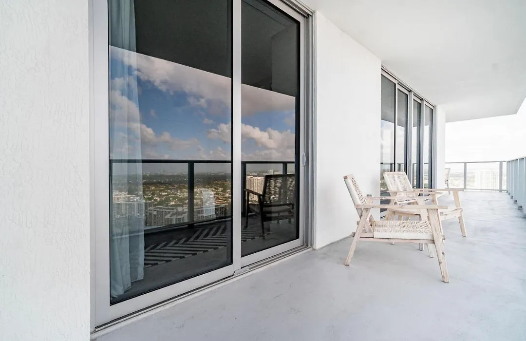 Hyde Beach House Hollywood Private Suites-1