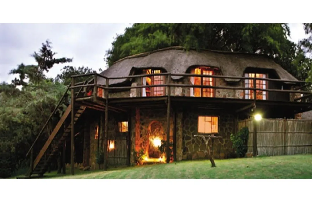 Valamanzi Lodge In Nyati Wilderness-1