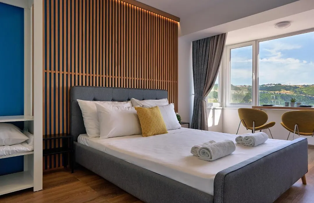 Adel Apartments-1