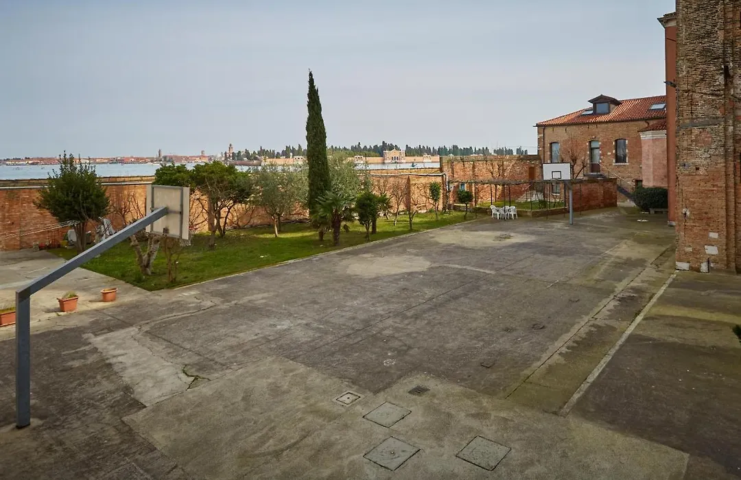 Ostello Amdg-1