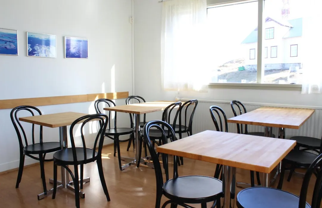 Hotel Breidafjordur-1