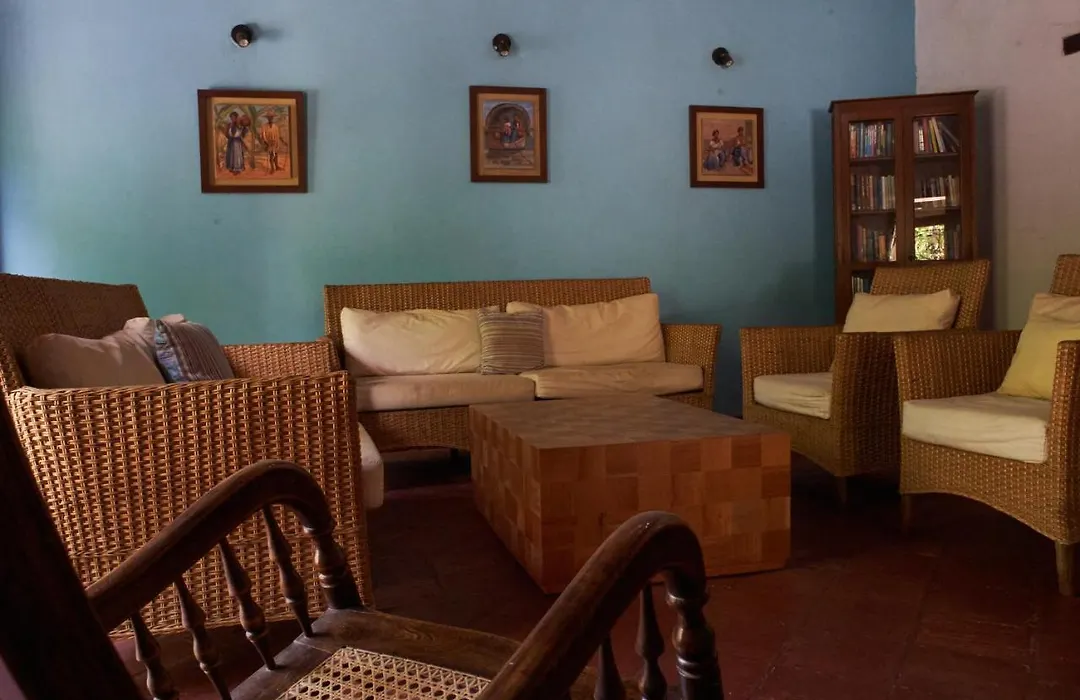 La Casa Amarilla-1