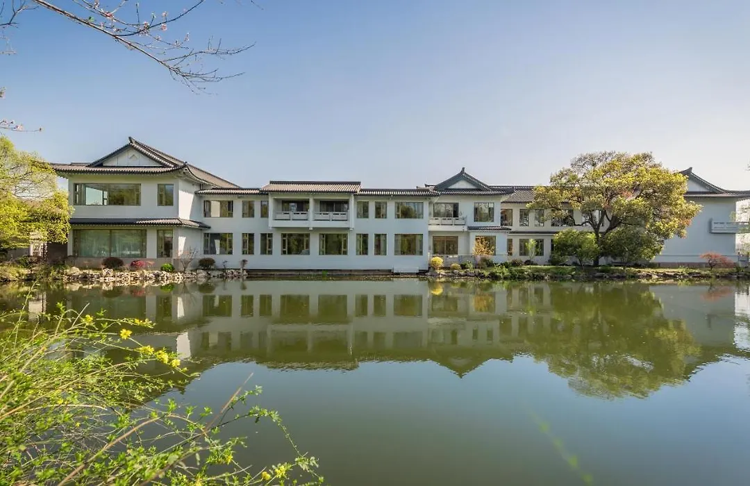 West Lake State Guest House-1