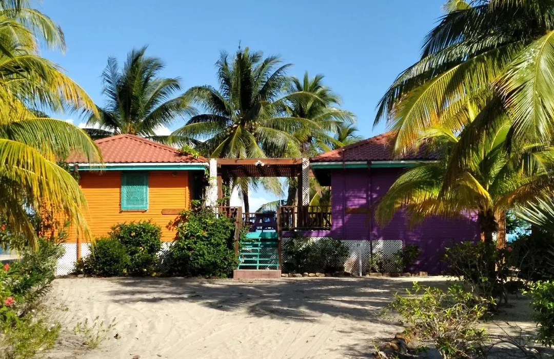 Coco'S Beachfront Cabanas-1