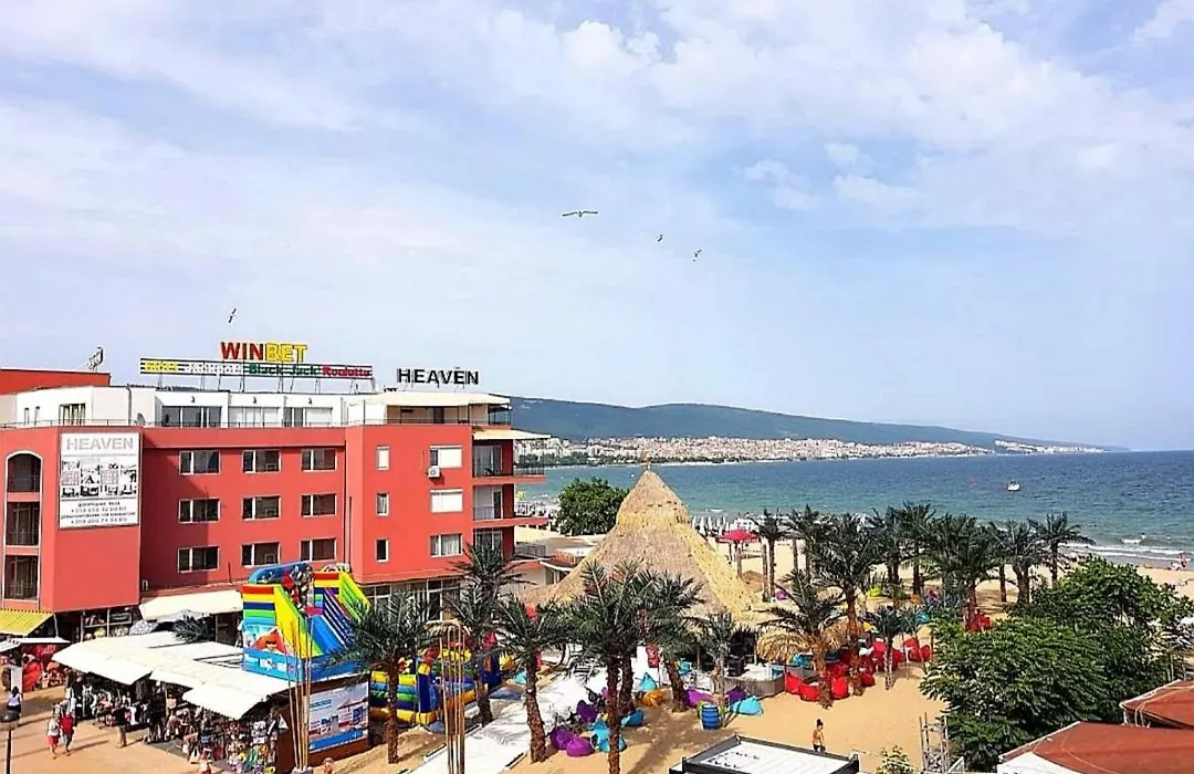 Largo Beach Hotel-1