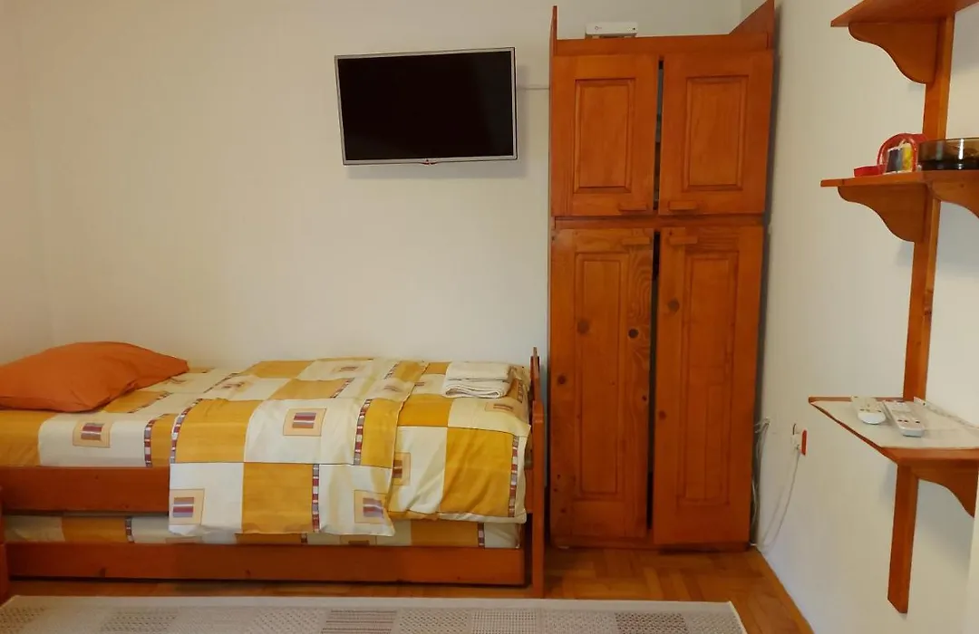 Marko'S Apartments-1