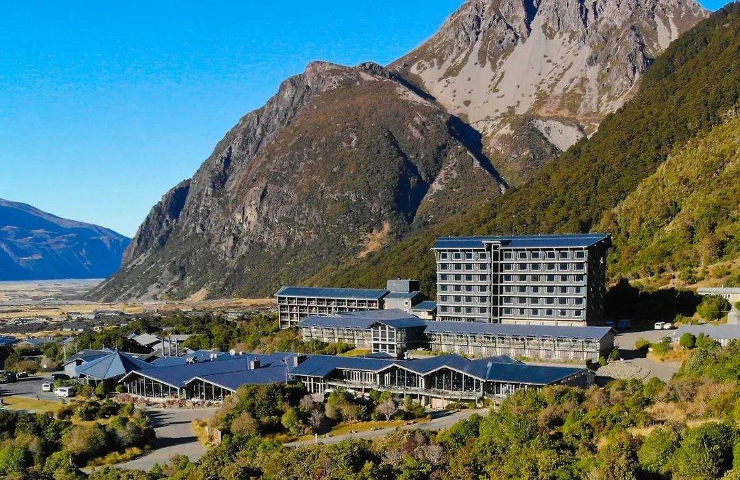 The Hermitage Hotel Mt Cook-1