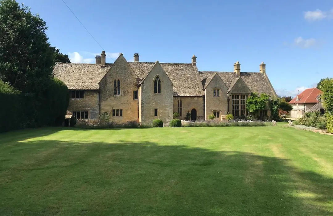 Abbots Grange (Adults Only)-1