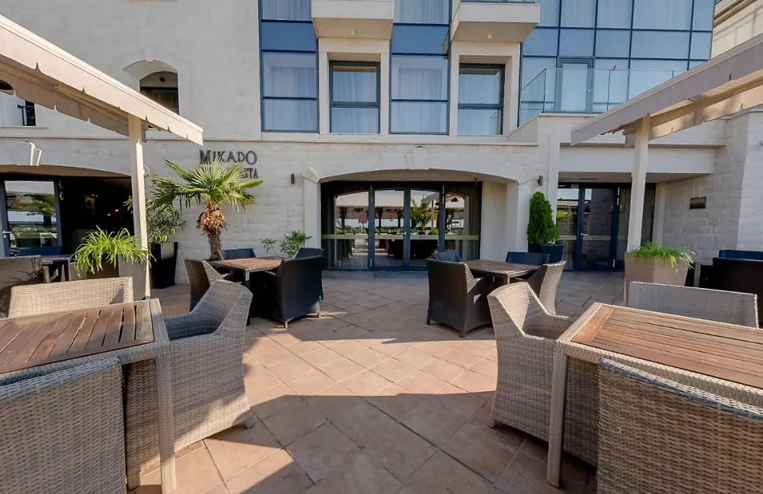 Hotel Antik-1