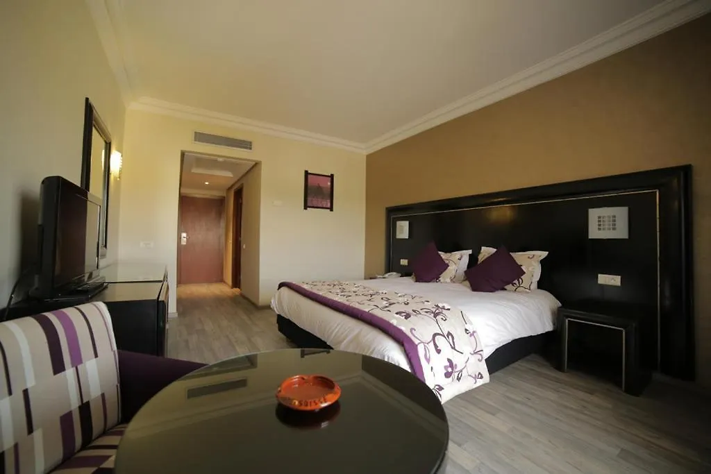 Hotel Suisse-1