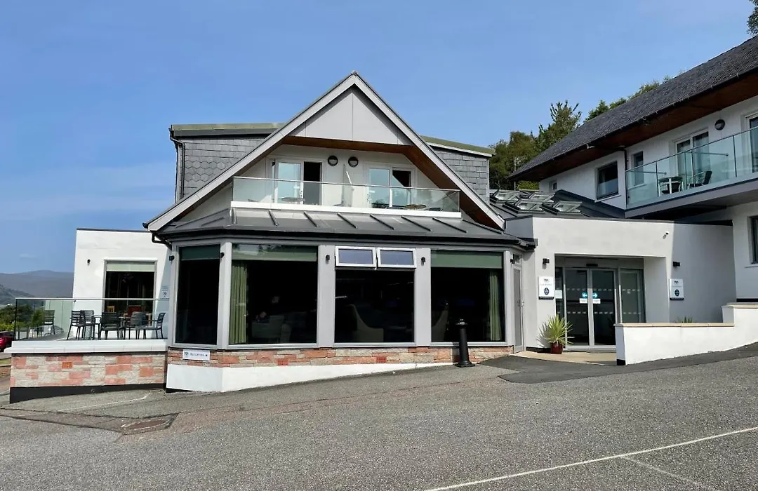 Clan Macduff Hotel-1