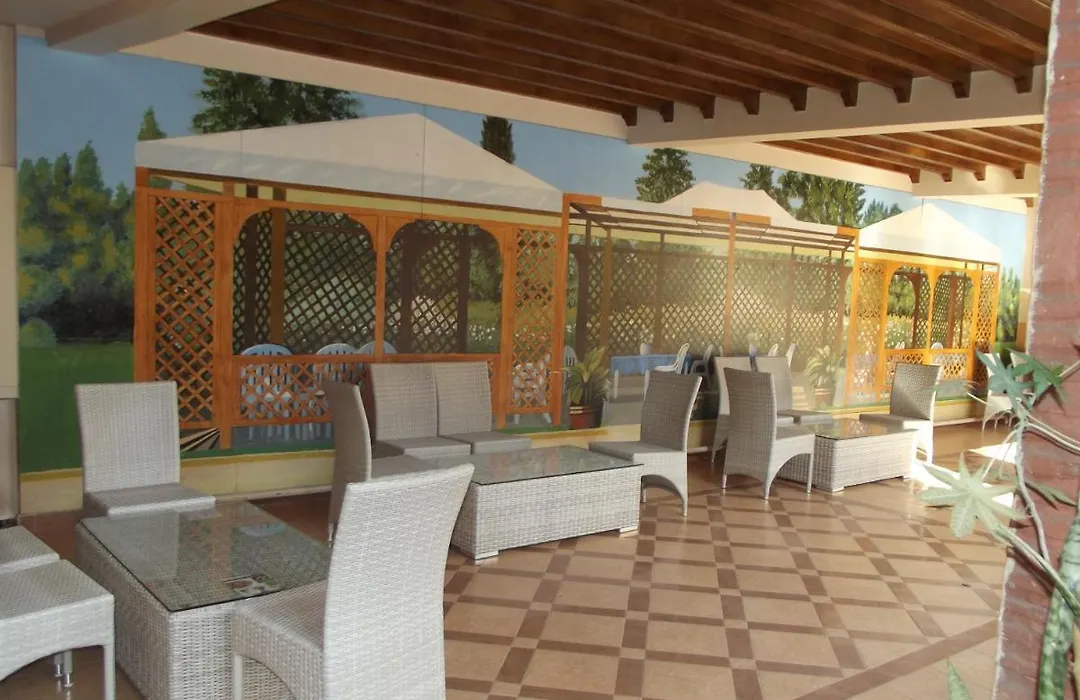 Hotel Al Kabir-1