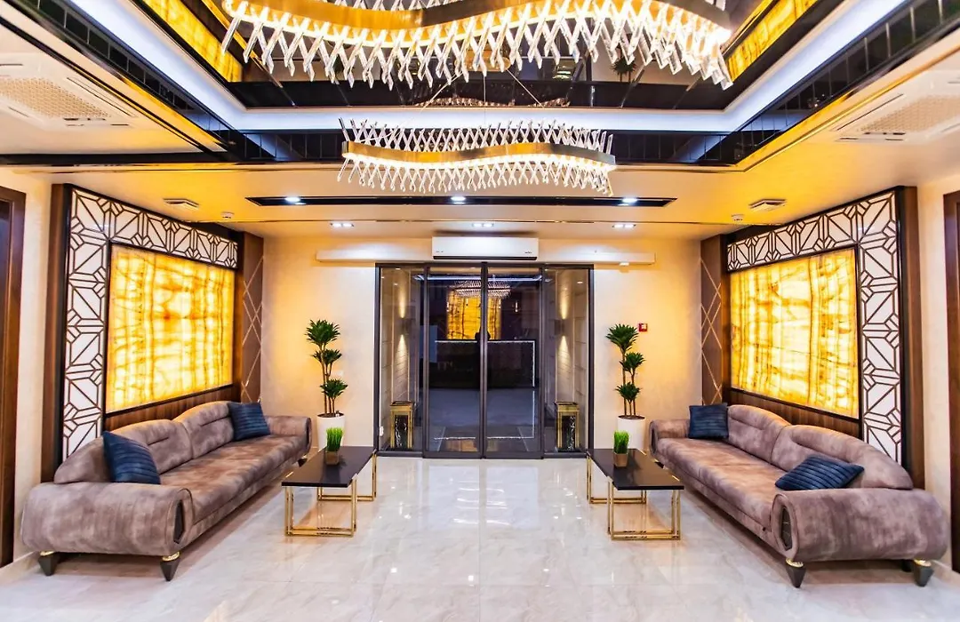 Art Deluxe Hotel-1
