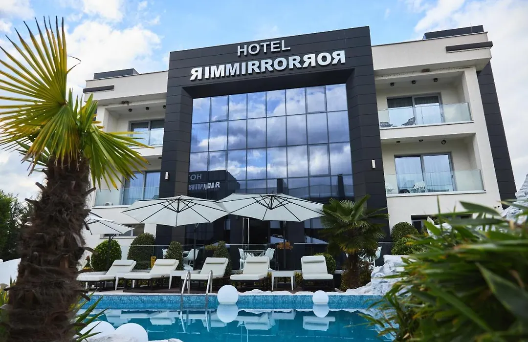 Hotel Mirror-1