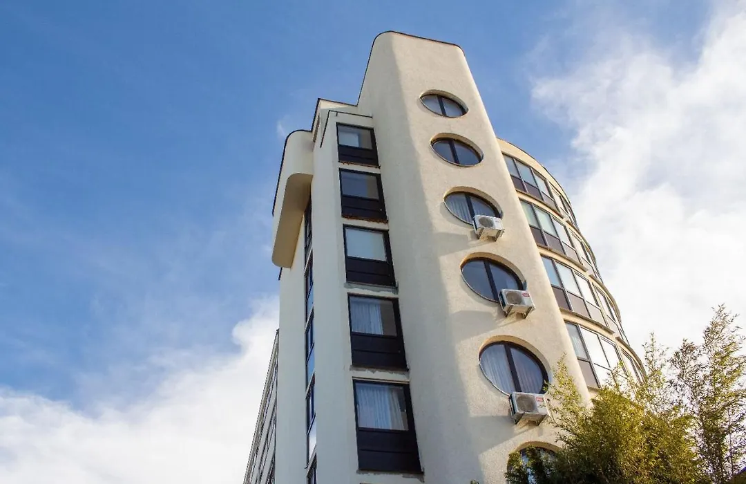 Hotel Novi Zagreb-1