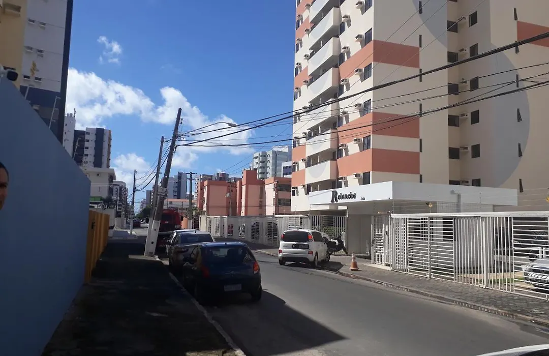 Apart Verdemar Deluxe Pajucara Com 2 Quartos E Prox A Feirinha-1