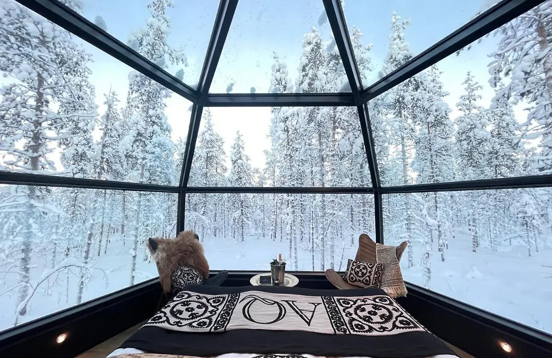 Aurora Queen Resort Igloos-1