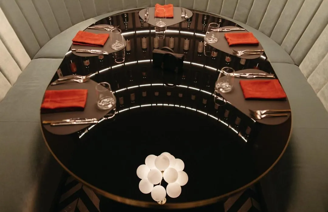 Hotel Select-1