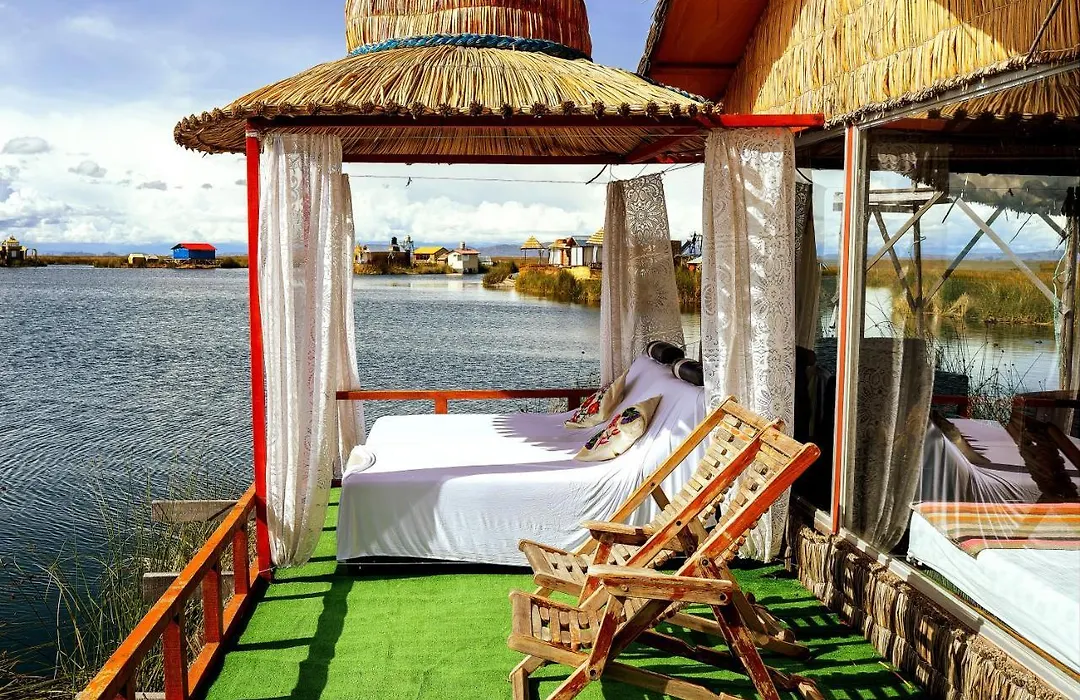 Uros Samarana Uta Lodge-1