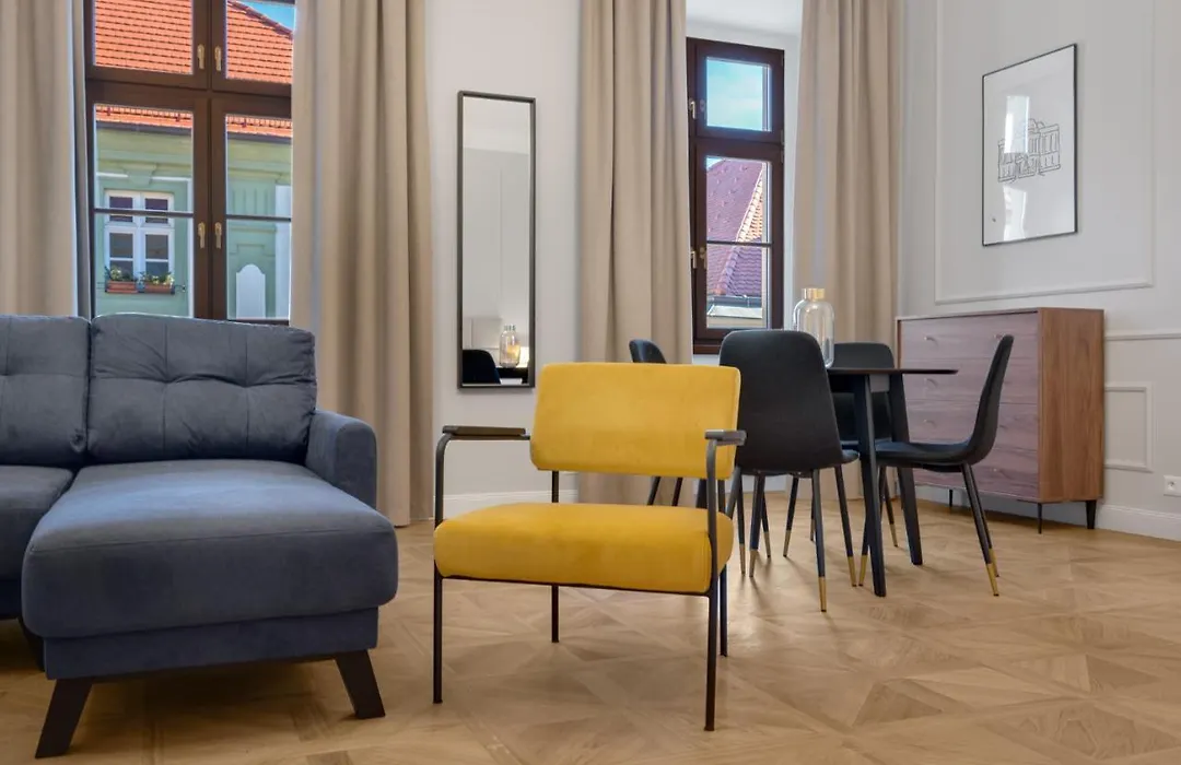 Palace Apartments-1