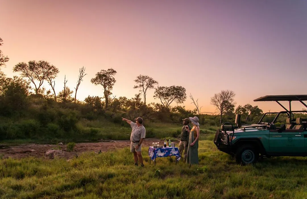 Lukimbi Safari Lodge-1