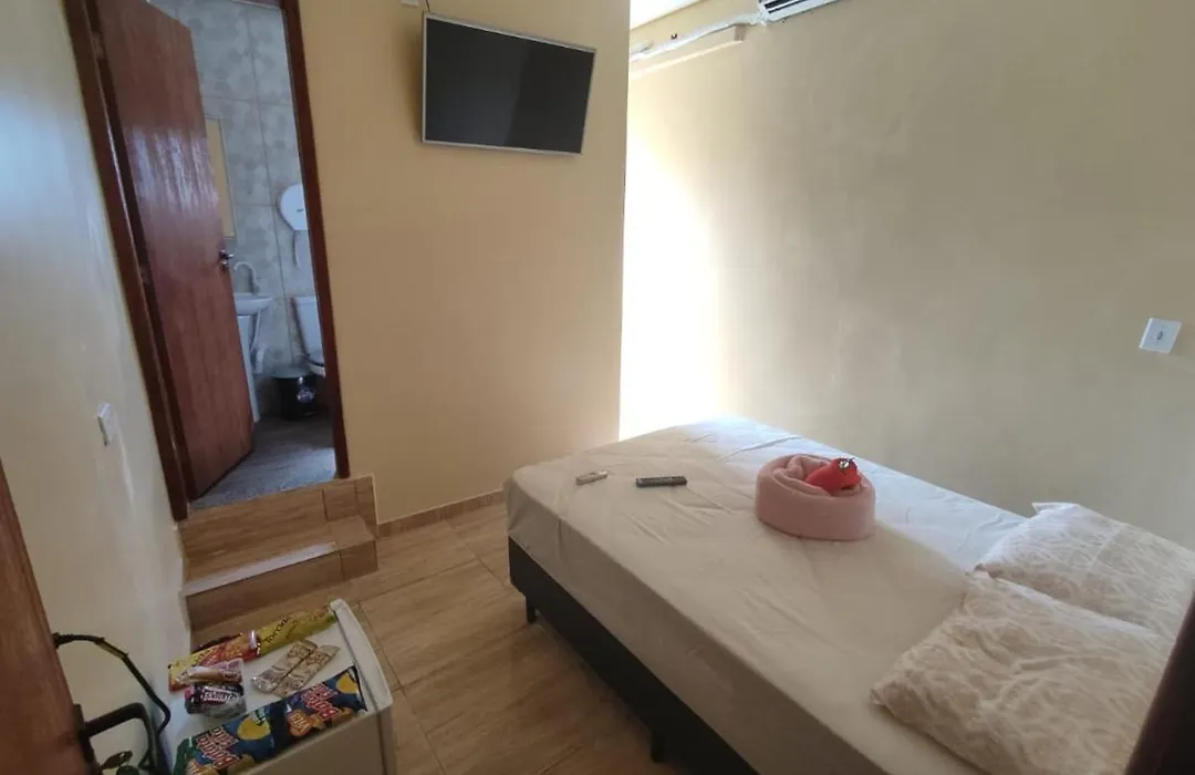 Hostel Aeroporto-1