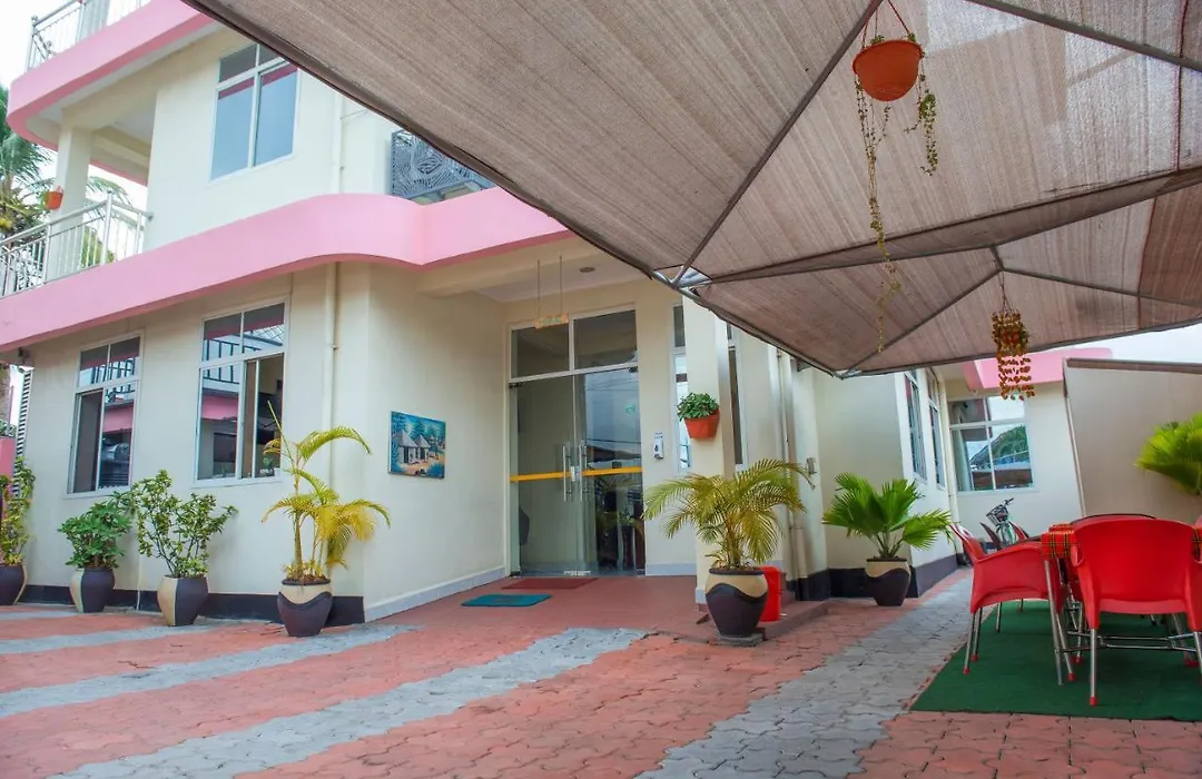 Airport Transit Lodges-1