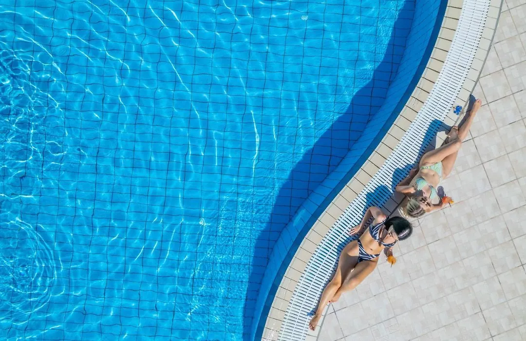 Grand Hotel Holiday Resort-1