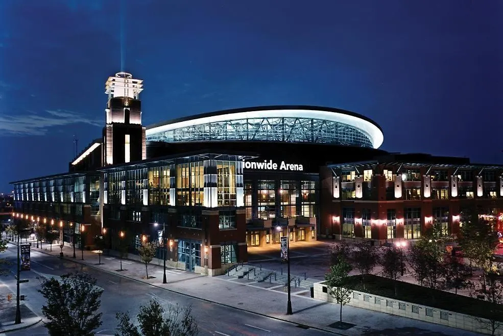 Jungle House Luxury Homes - Columbus Downtown Short North - Steps To Convention Center & Nationwide Arena - Sleeps Up To 11 - Free Parking - Over 5,800 Five Stars-1