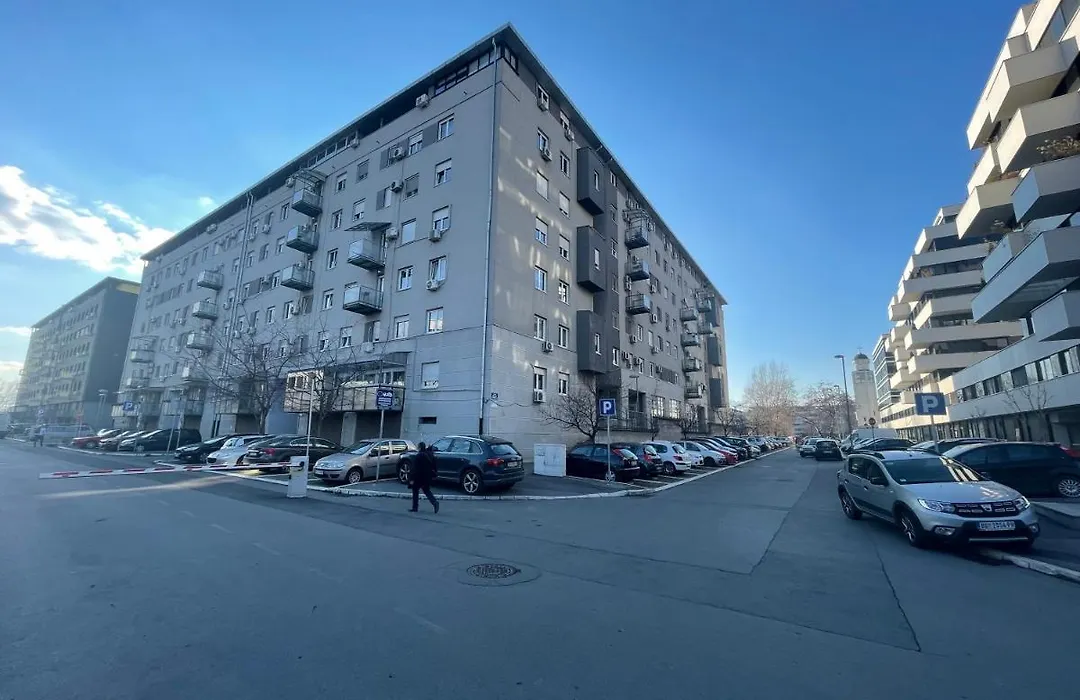 Booky Apartment-1
