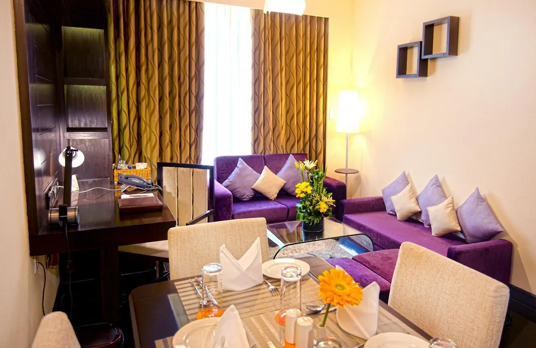 Sterlings Mac Hotel-1