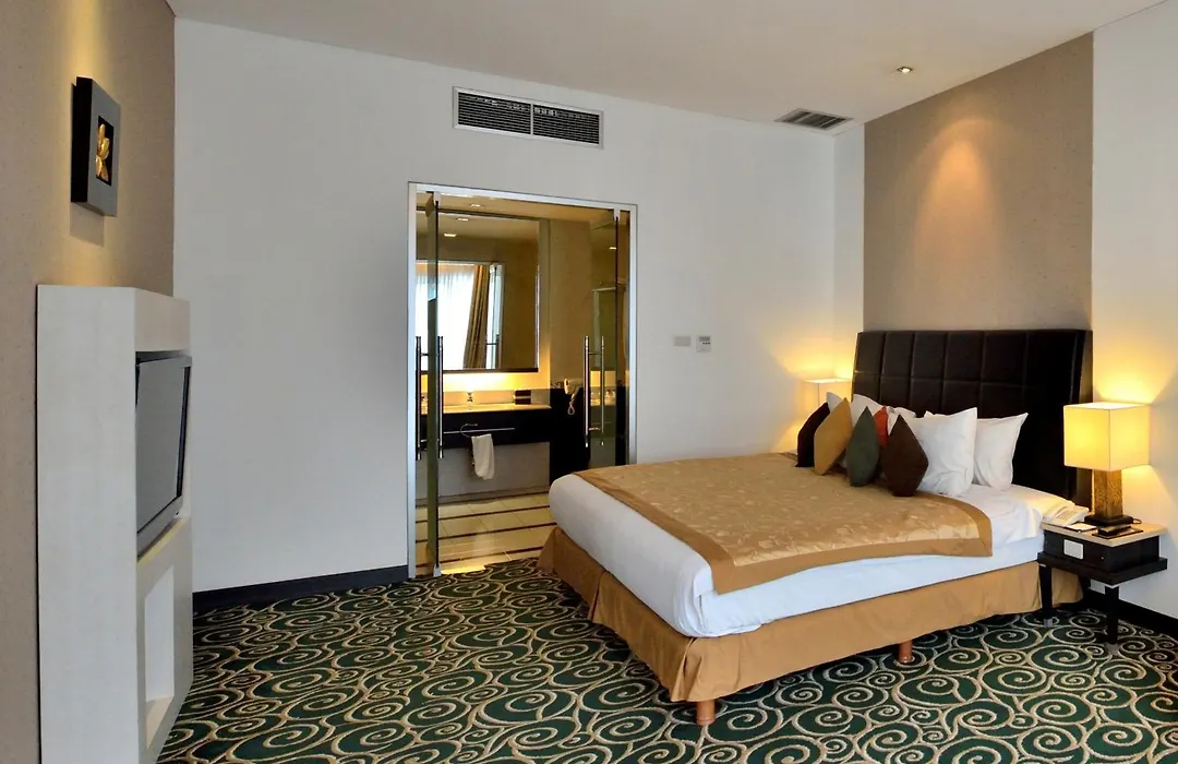 Golden Flower By Kagum Hotels-1