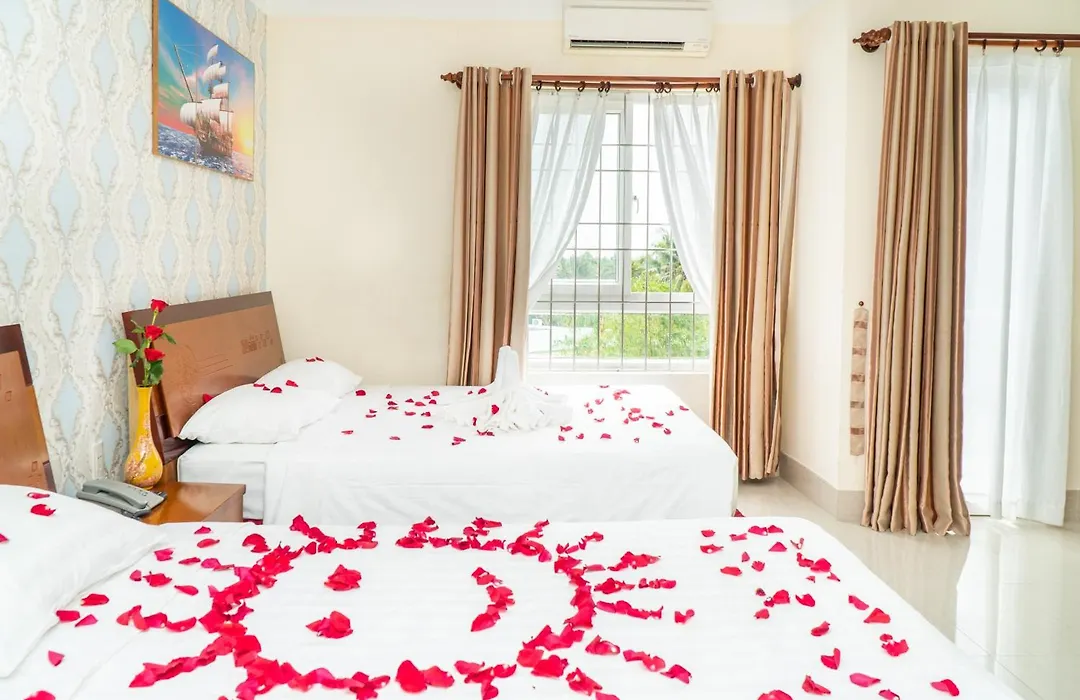 Sun & Sea Hotel-1
