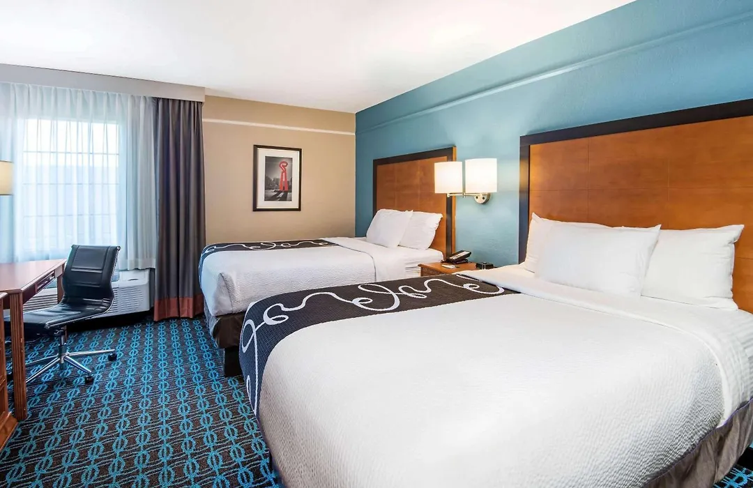 La Quinta Inn By Wyndham San Antonio Brooks City Base-1