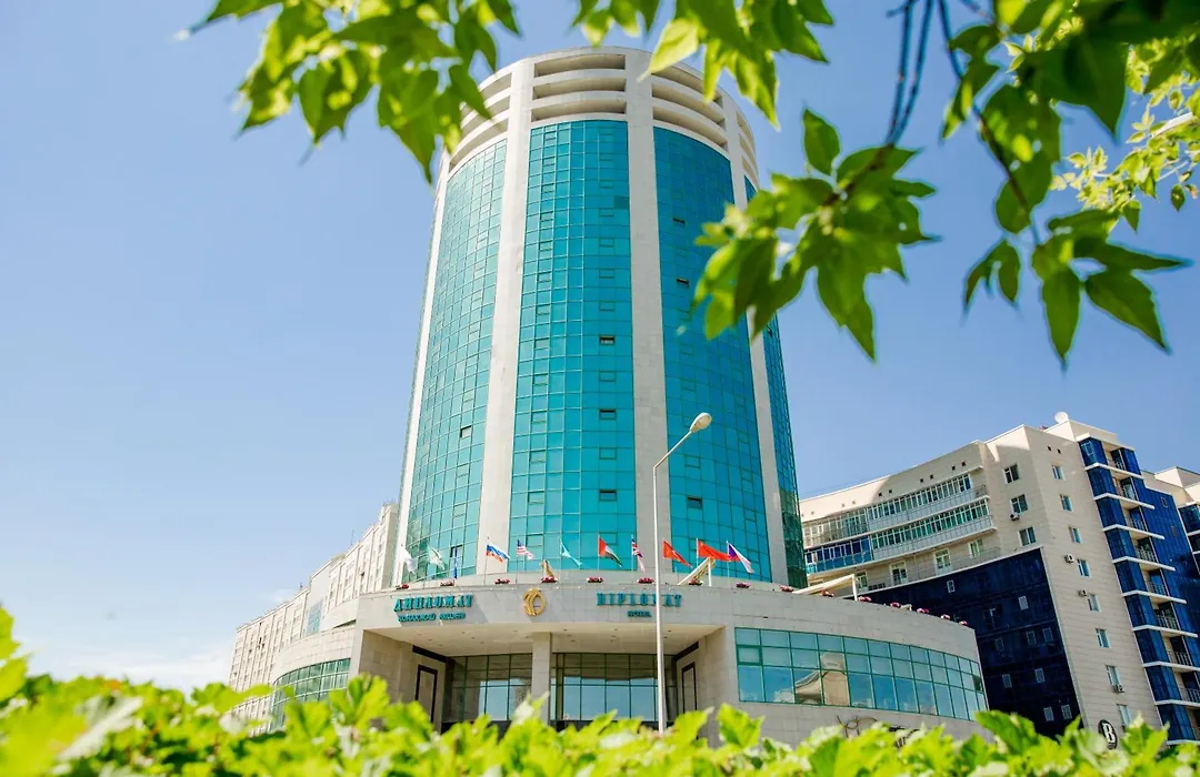 Diplomat Hotel-1