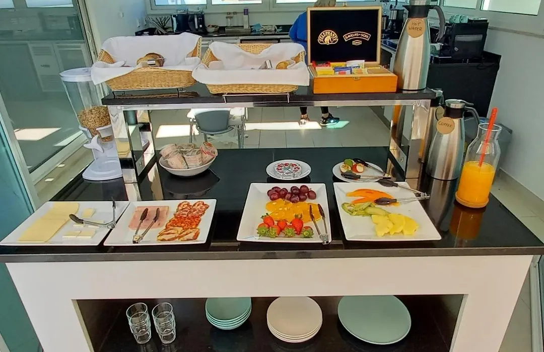 Bowen, Luxury Suites-1