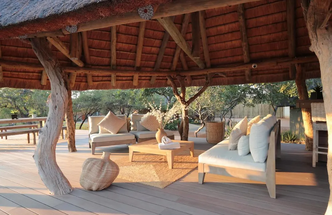 Tshukudu Game Lodge-1