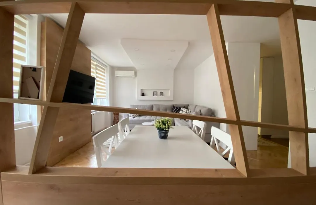 Studio Apartment Amelia-1