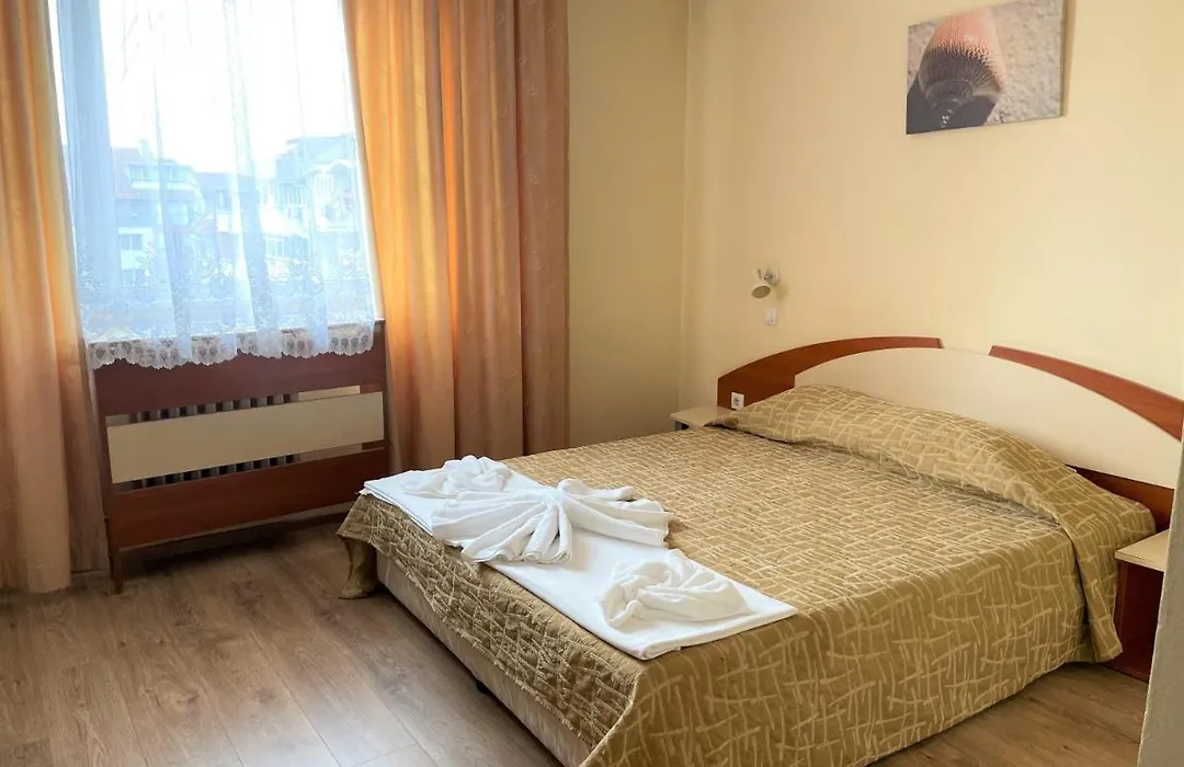 Family Hotel Central-1