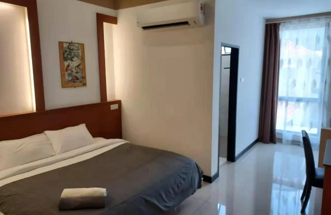 Scott Service Suites-1