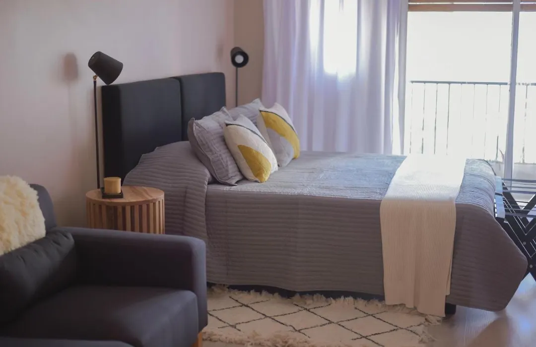 Chic Studio En Retiro-1