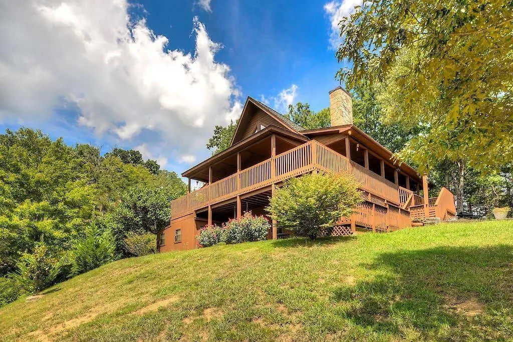 Smoky Mountain Splendor Two Third Acre 2 King Master Suites-1