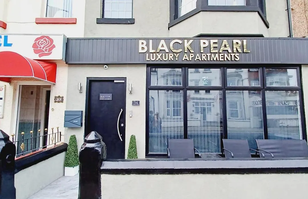 Black Pearl Luxury Apartments-1