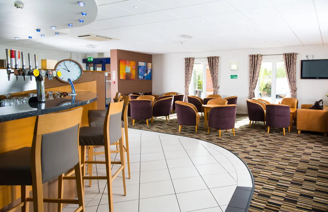 Holiday Inn Express Manchester East By Ihg-1