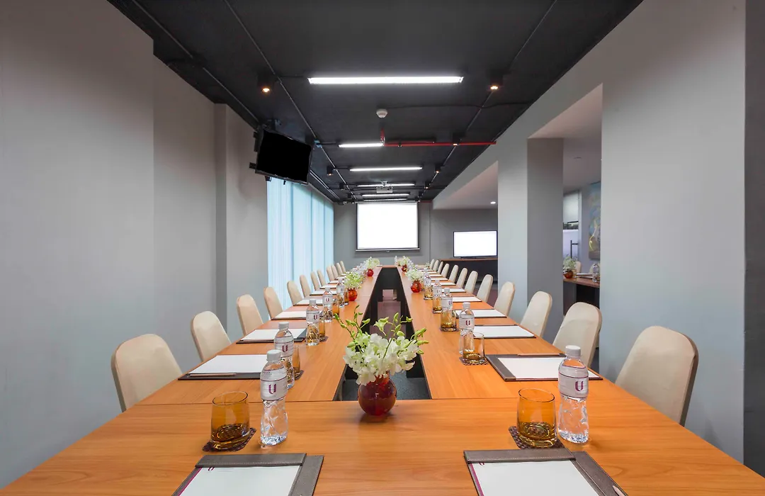 Rakyim Siam - Sukhumvit 15-1