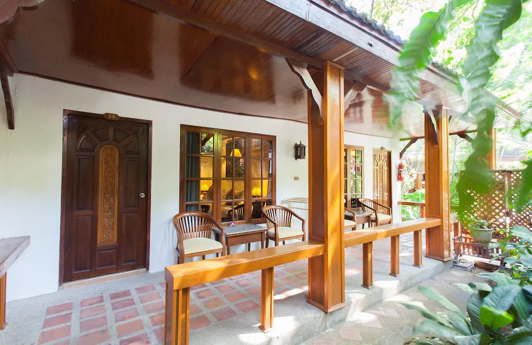 Tropica Bungalow Beach Hotel-1
